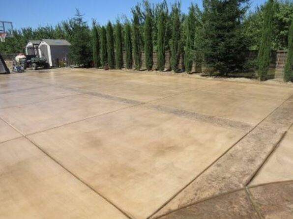 a picture of a concrete pavers construction in tracy, ca